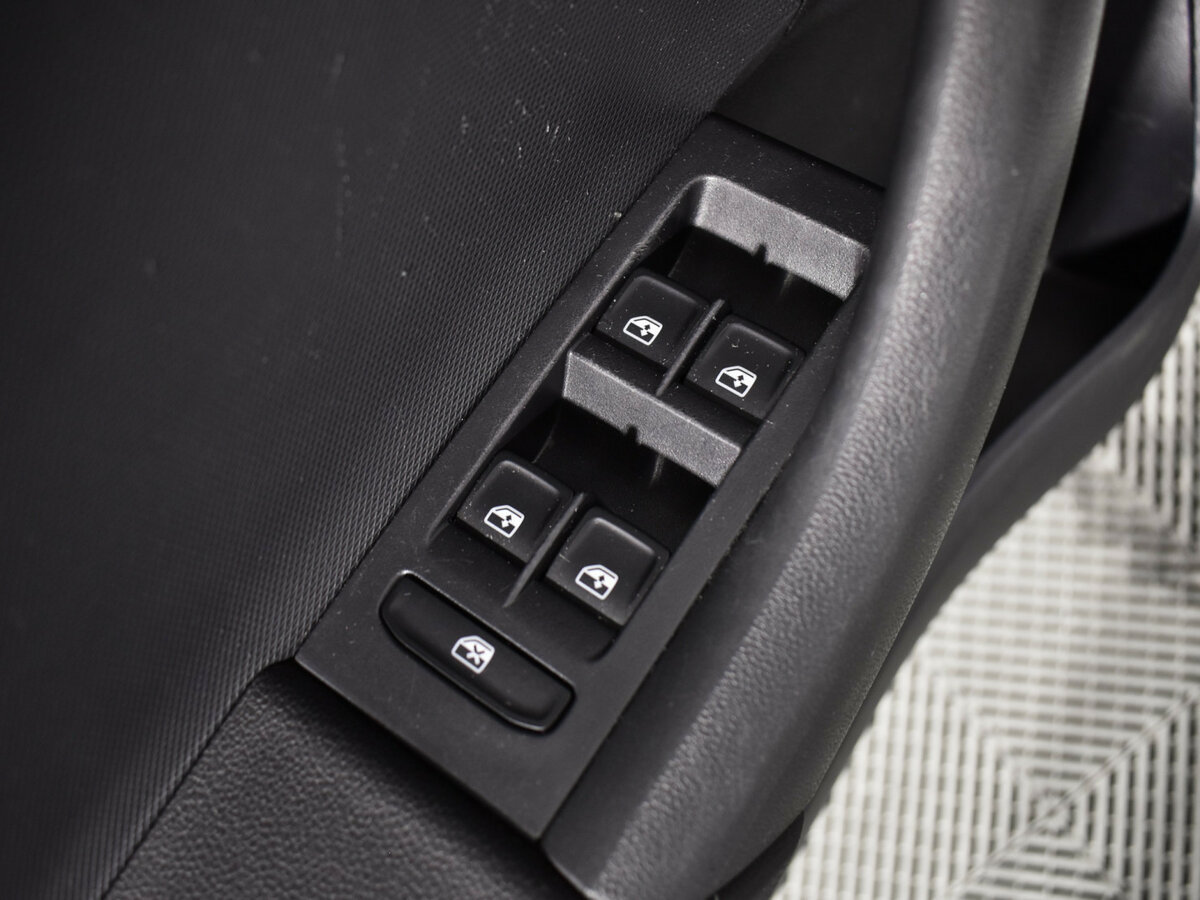 Купить Skoda Rapid с пробегом. Фото: #16