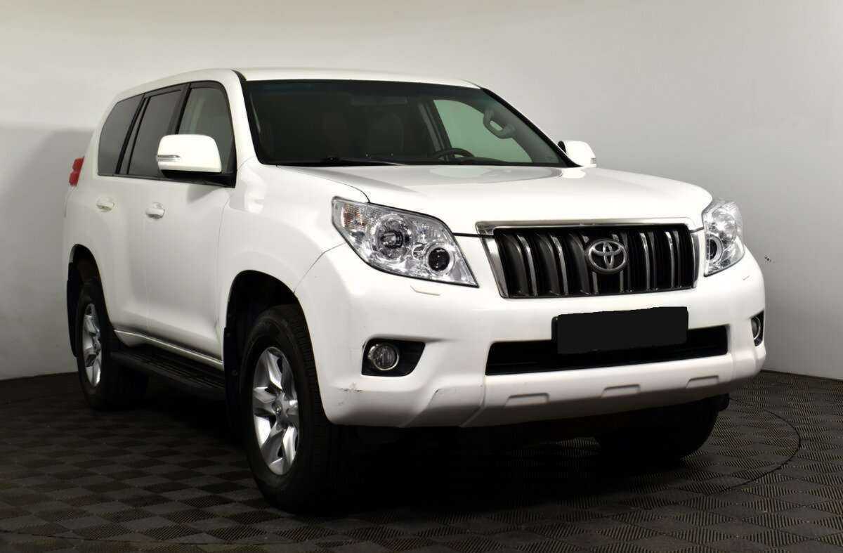 Купить Toyota Land Cruiser Prado с пробегом. Фото: #2
