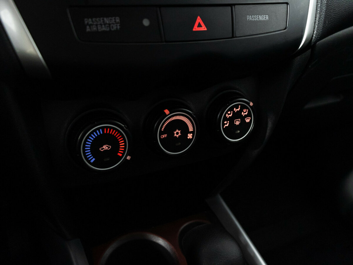 Купить Mitsubishi ASX с пробегом. Фото: #14