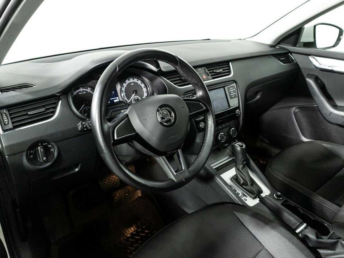 Купить Skoda Octavia с пробегом. Фото: #10