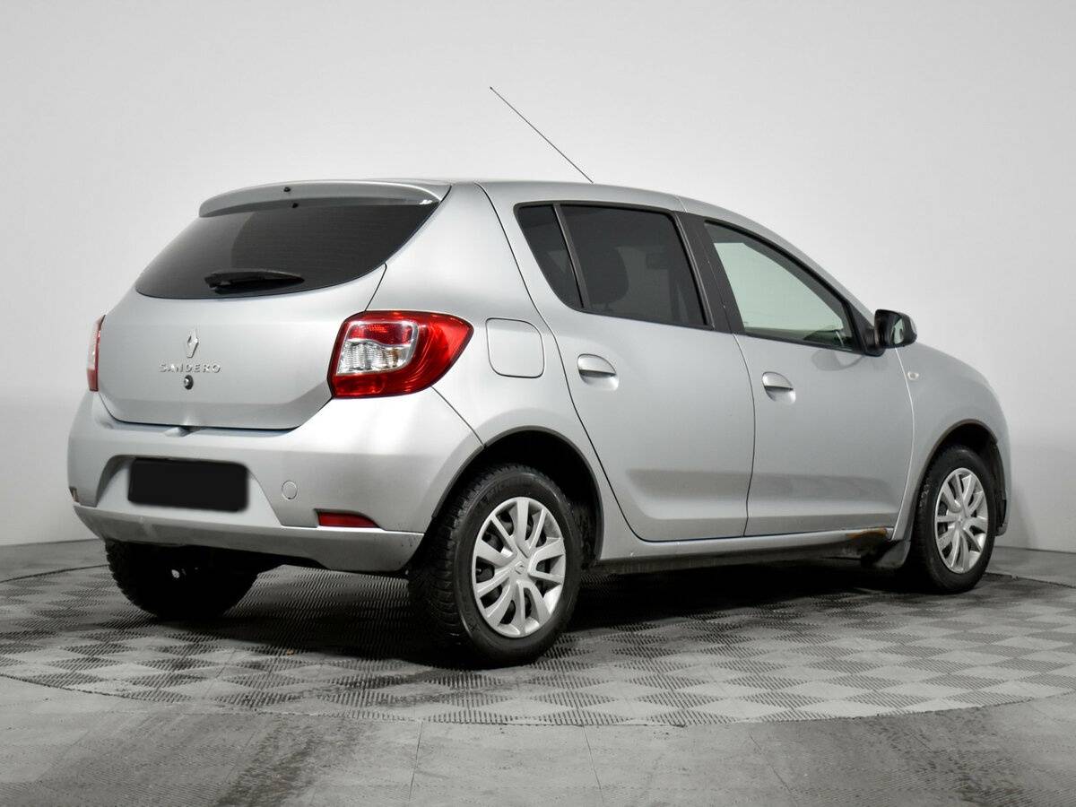 Купить Renault Sandero с пробегом. Фото: #4