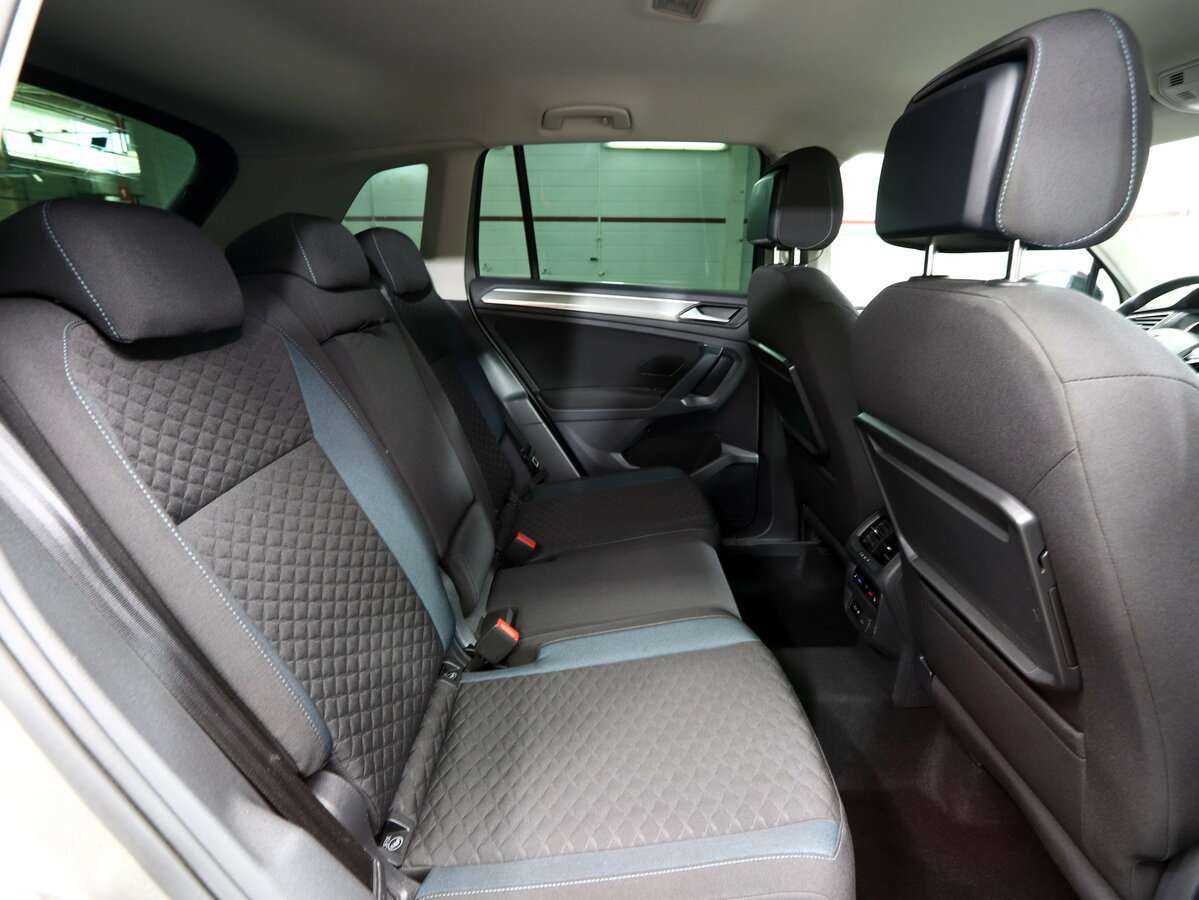 Купить Volkswagen Tiguan с пробегом. Фото: #20