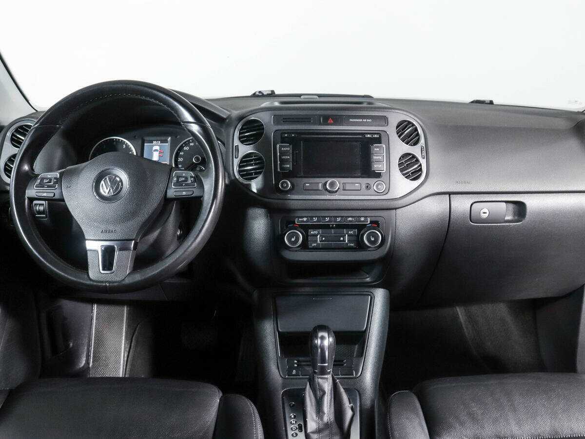 Купить Volkswagen Tiguan с пробегом. Фото: #9