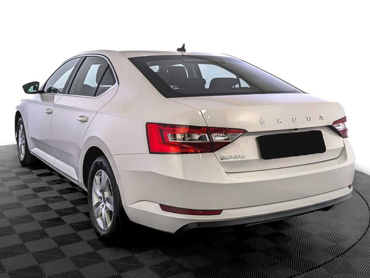 Купить Skoda Superb с пробегом. Фото: #6