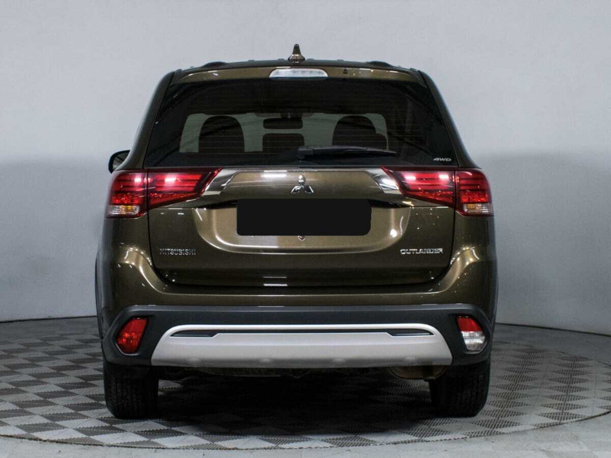 Купить Mitsubishi Outlander с пробегом. Фото: #5