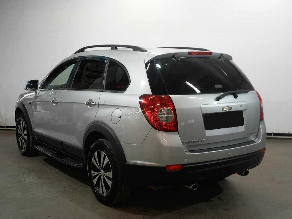Купить Chevrolet Captiva с пробегом. Фото: #3