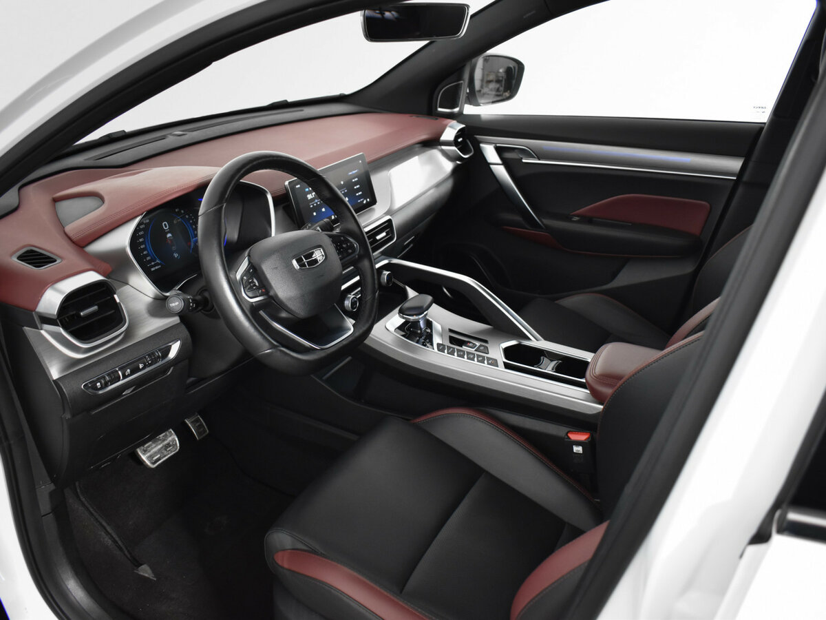 Купить Geely Coolray с пробегом. Фото: #8