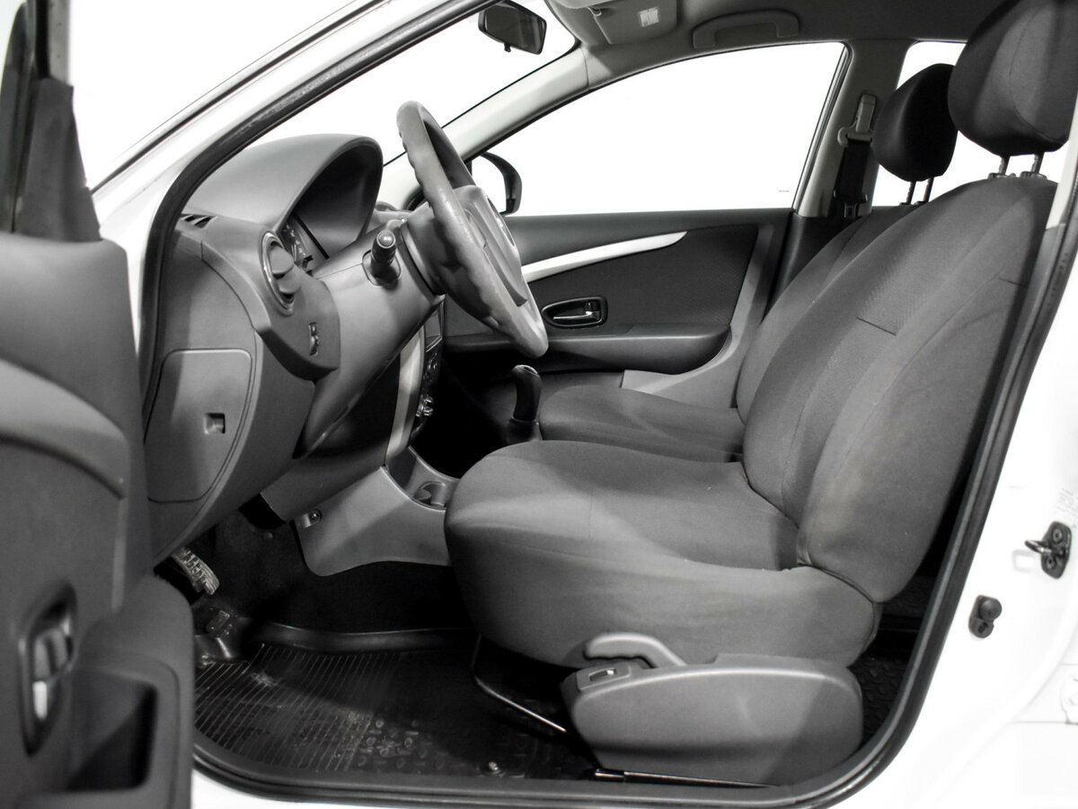 Купить Nissan Almera с пробегом. Фото: #8