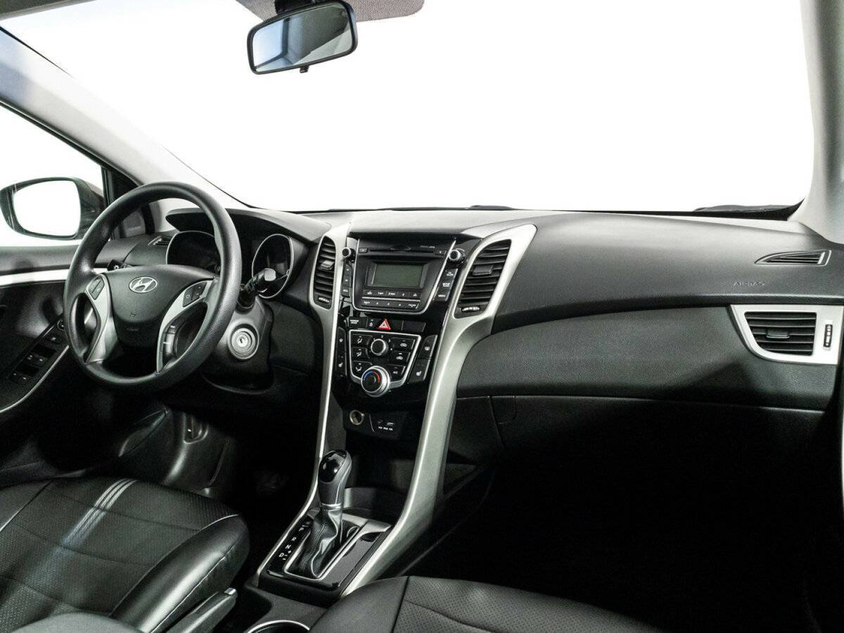 Купить Hyundai i30 с пробегом. Фото: #8