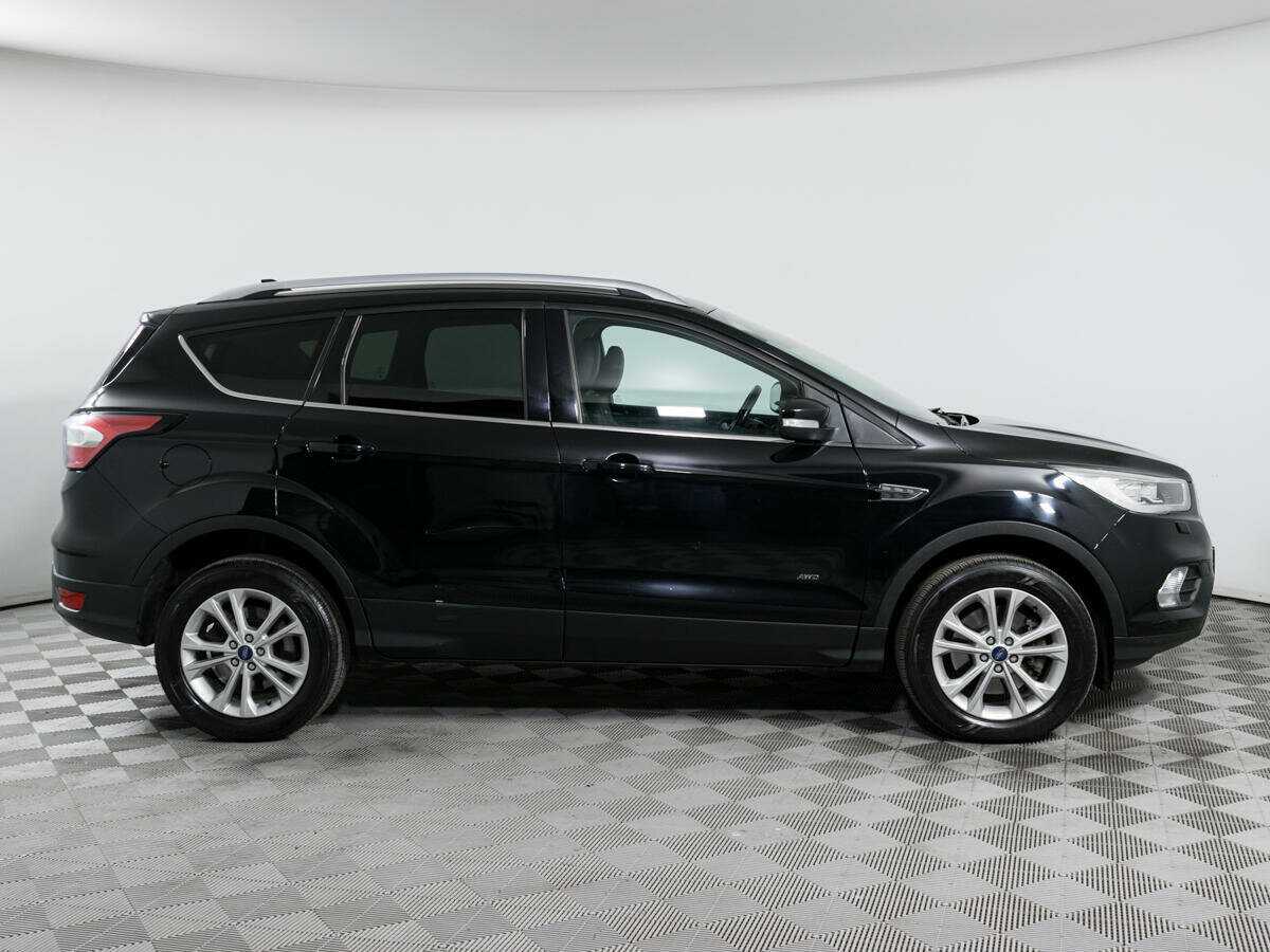 Купить Ford Kuga с пробегом. Фото: #3
