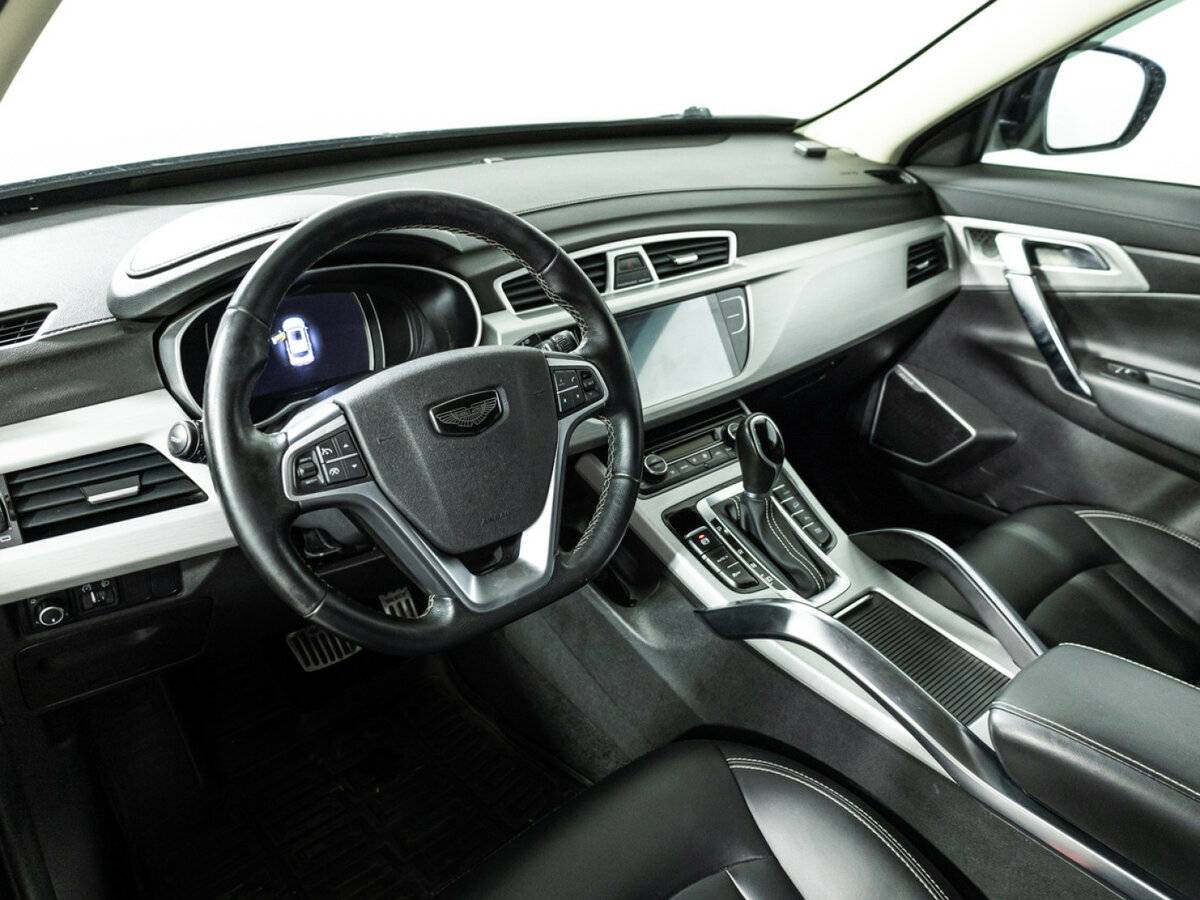 Купить Geely Atlas с пробегом. Фото: #10