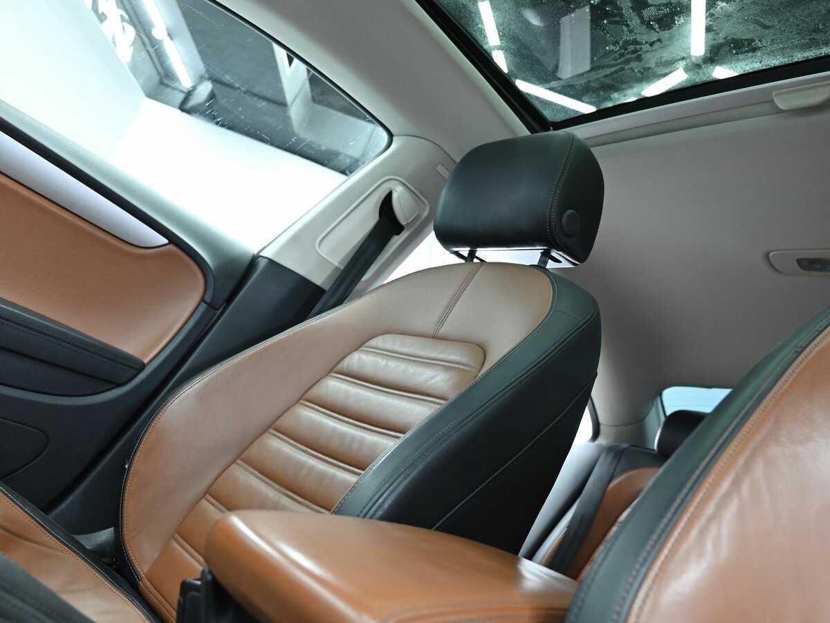 Купить Volkswagen Passat CC с пробегом. Фото: #9