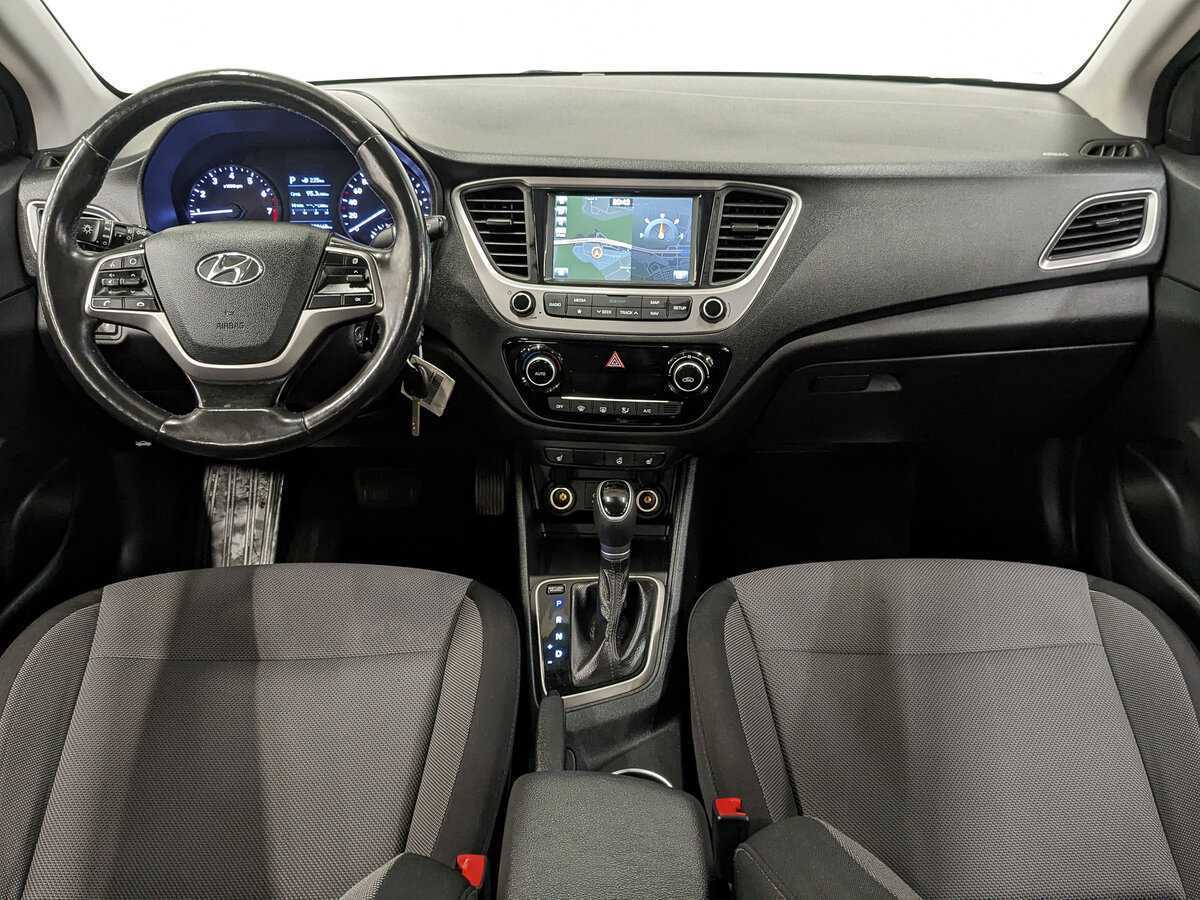 Купить Hyundai Solaris с пробегом. Фото: #9