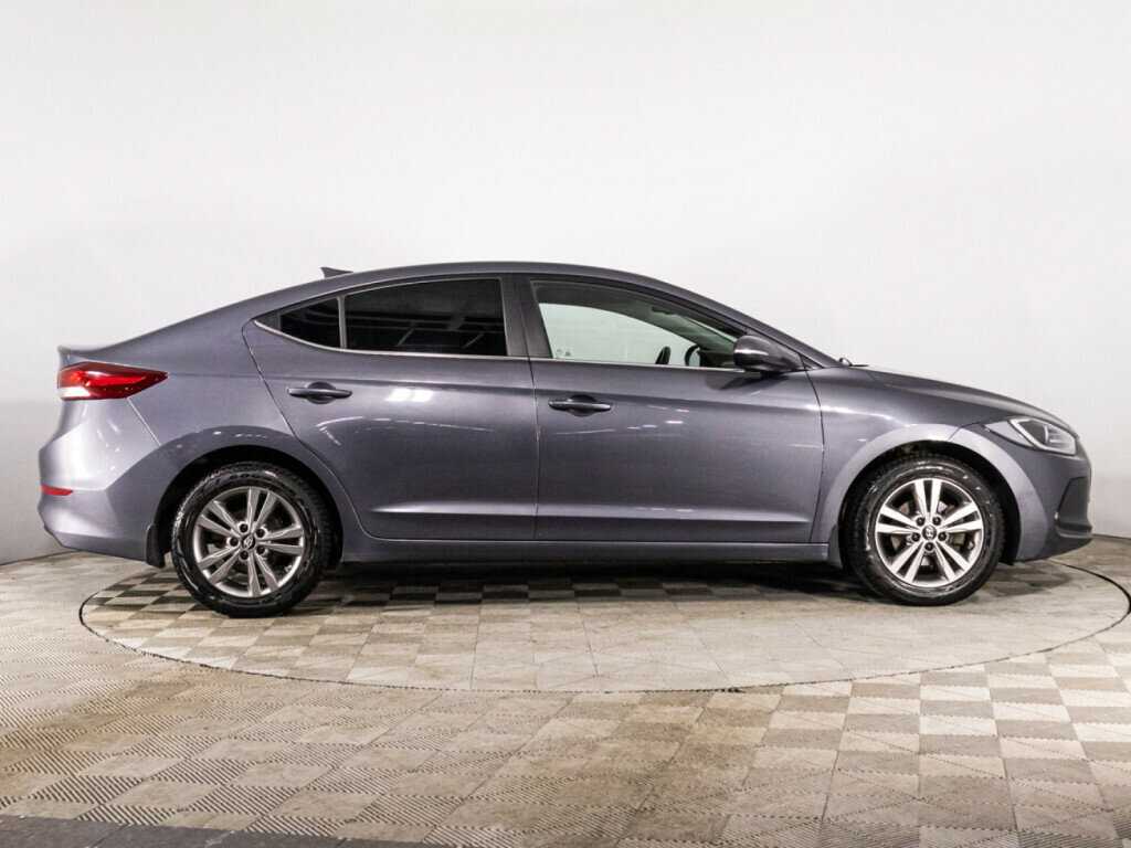 Купить Hyundai Elantra с пробегом. Фото: #3