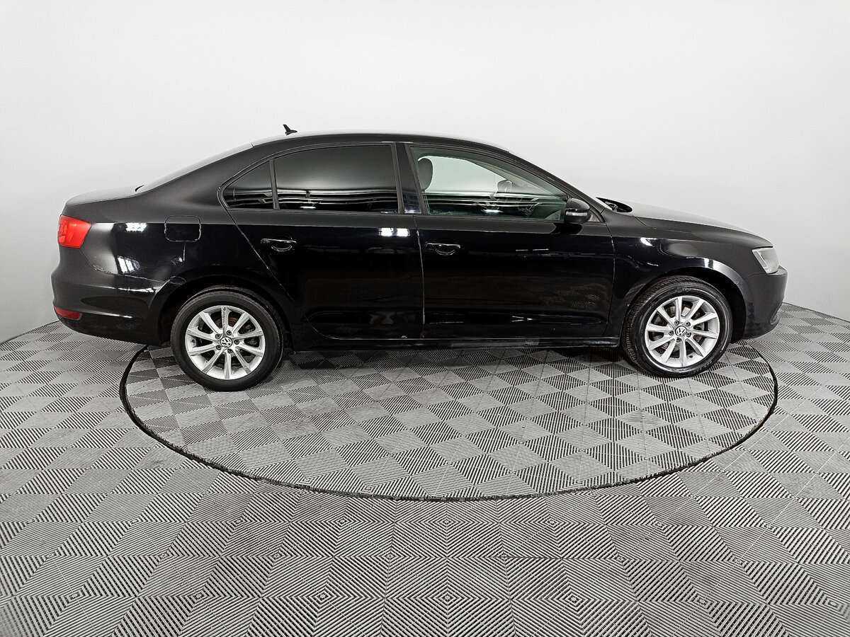 Купить Volkswagen Jetta с пробегом. Фото: #3