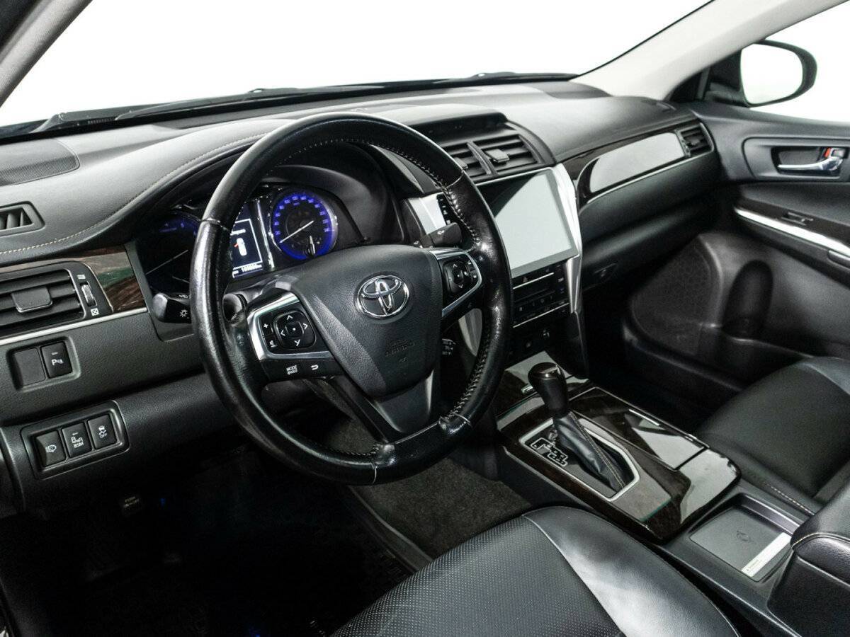 Купить Toyota Camry с пробегом. Фото: #10