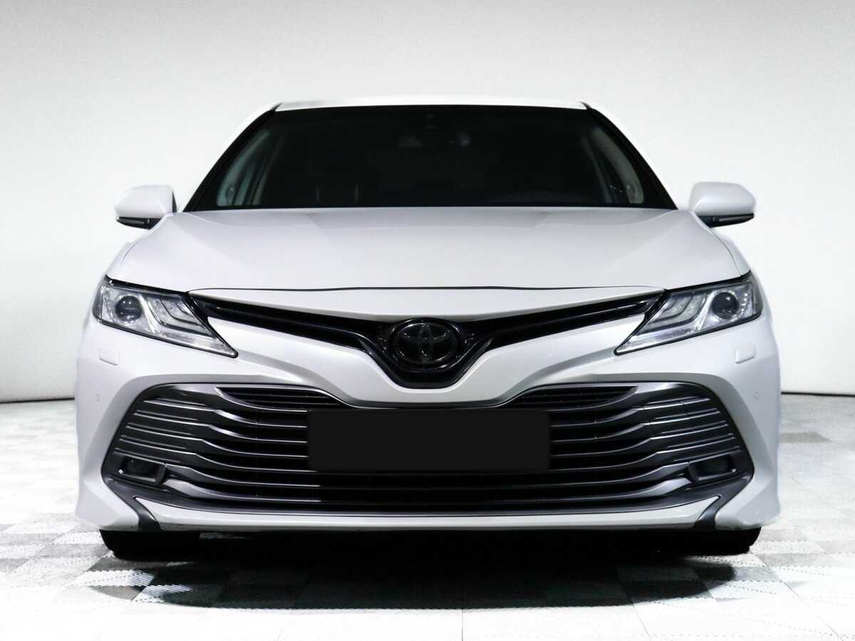 Купить Toyota Camry с пробегом. Фото: #1