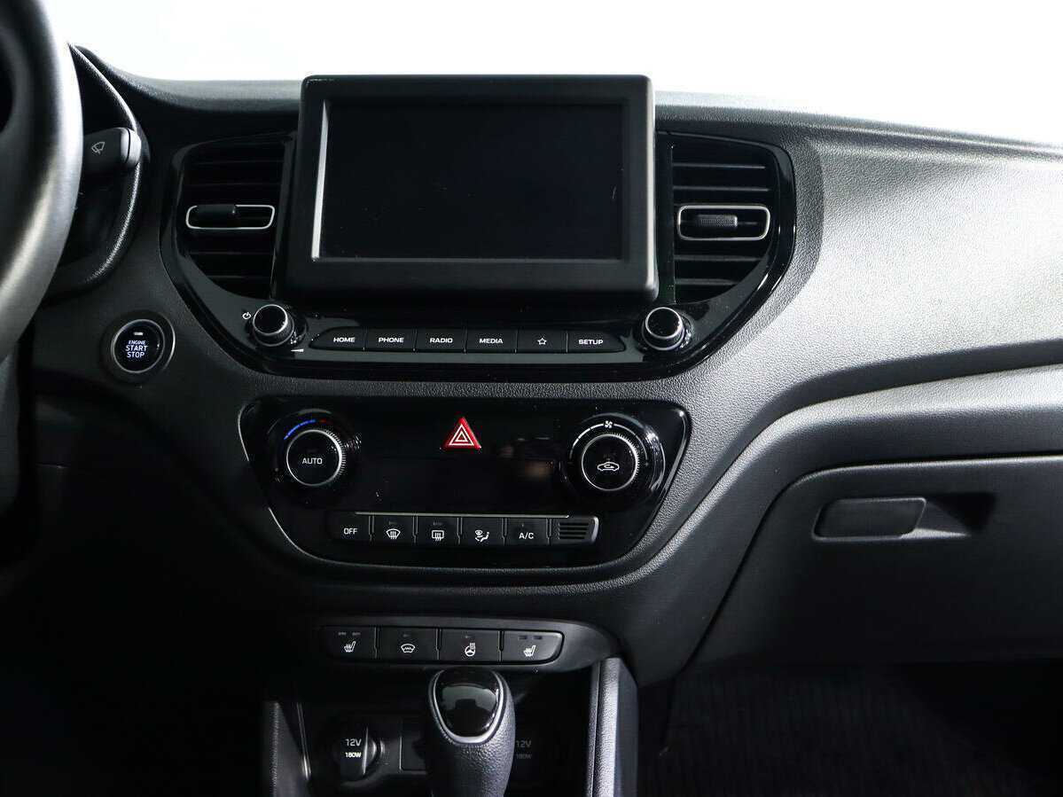 Купить Hyundai Solaris с пробегом. Фото: #12