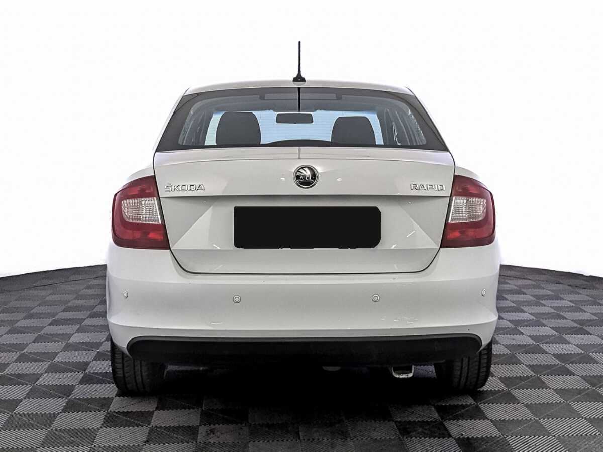 Купить Skoda Rapid с пробегом. Фото: #5