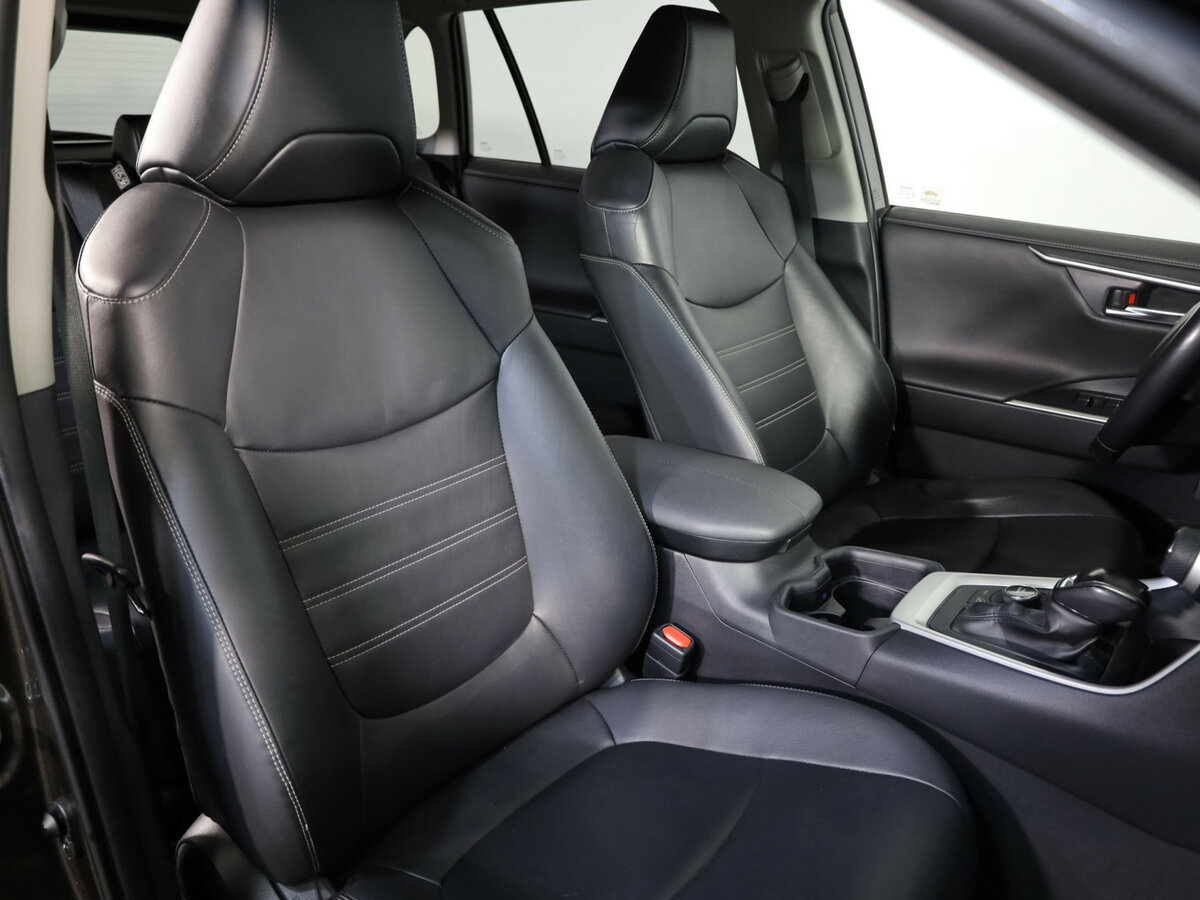Купить Toyota RAV4 с пробегом. Фото: #18