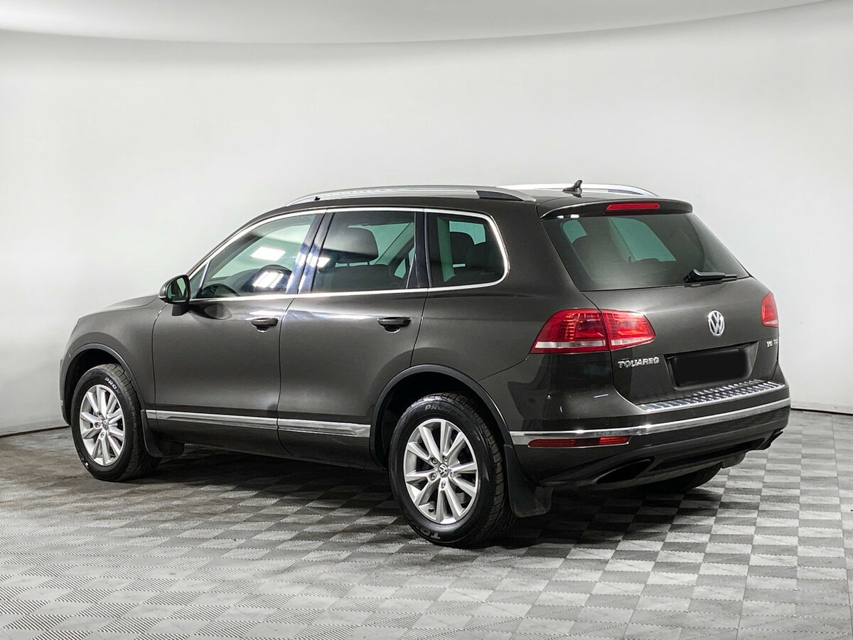 Купить Volkswagen Touareg с пробегом. Фото: #5