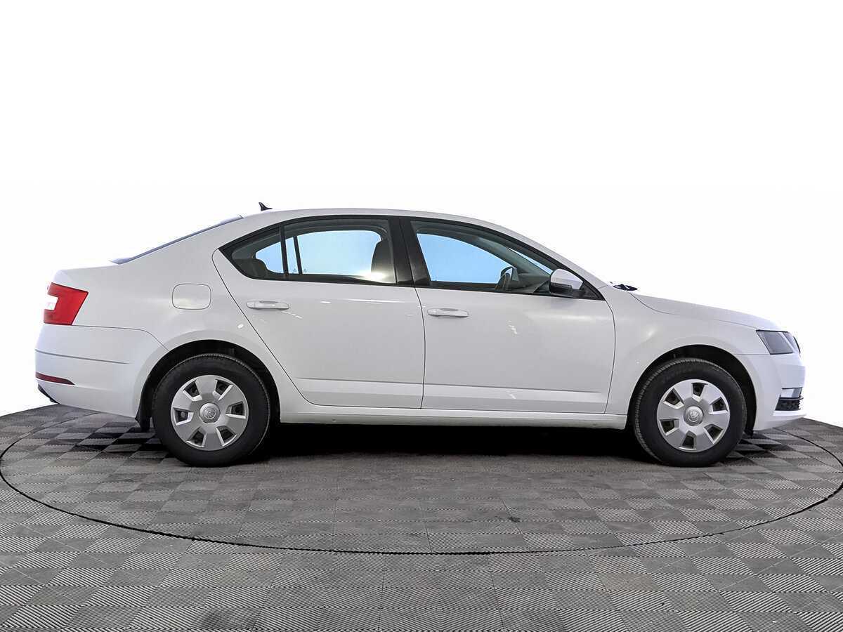 Купить Skoda Octavia с пробегом. Фото: #3