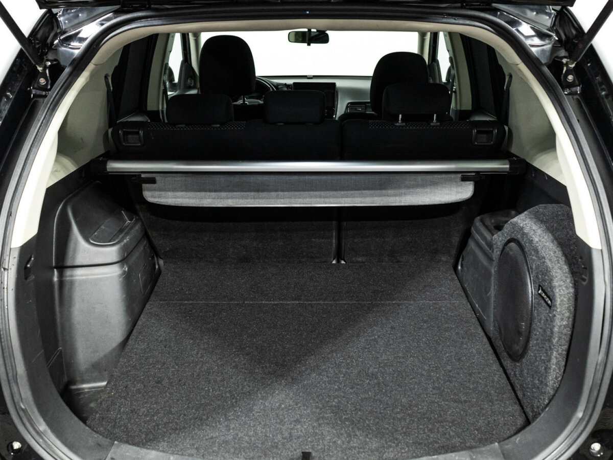 Купить Mitsubishi Outlander с пробегом. Фото: #18