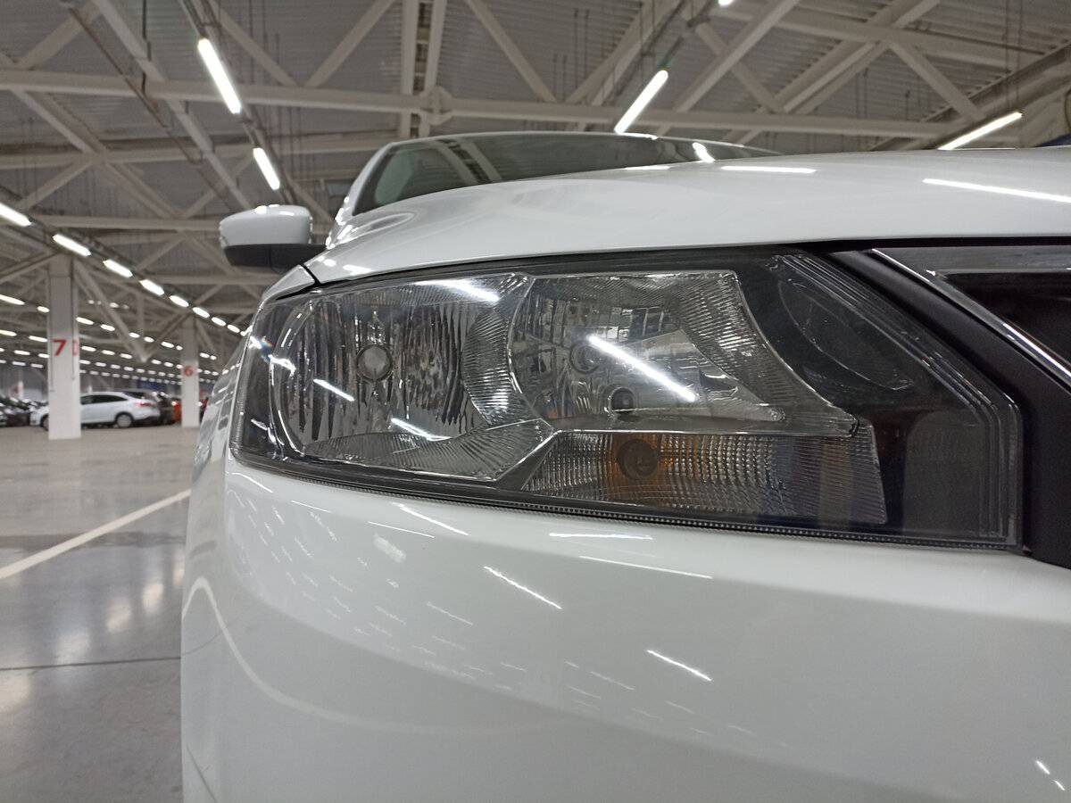 Купить Skoda Rapid с пробегом. Фото: #16