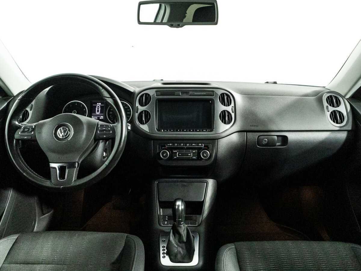 Купить Volkswagen Tiguan с пробегом. Фото: #12