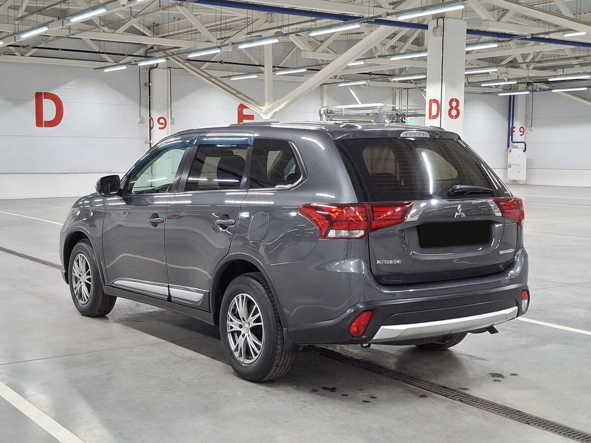 Купить Mitsubishi Outlander с пробегом. Фото: #6