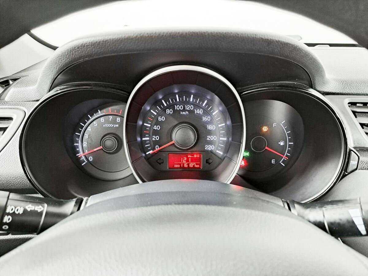 Купить Kia Rio с пробегом. Фото: #10