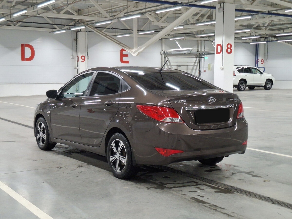 Купить Hyundai Solaris с пробегом. Фото: #6