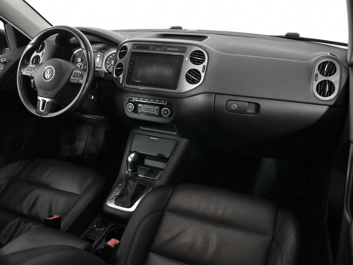 Купить Volkswagen Tiguan с пробегом. Фото: #9