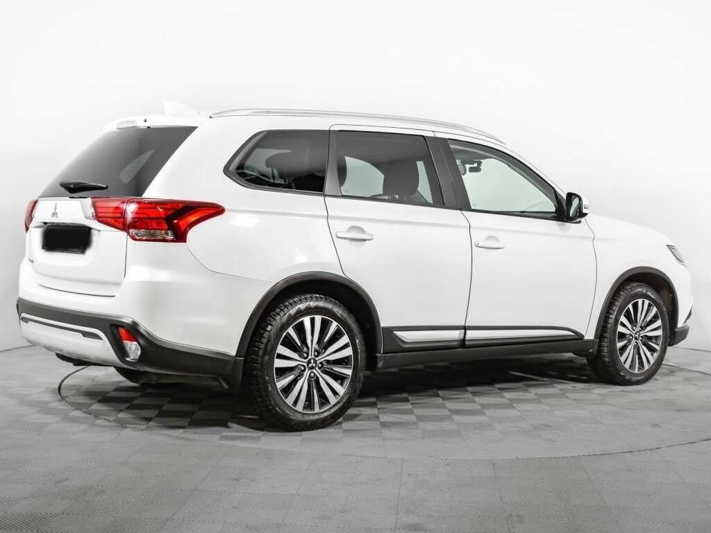 Купить Mitsubishi Outlander с пробегом. Фото: #4