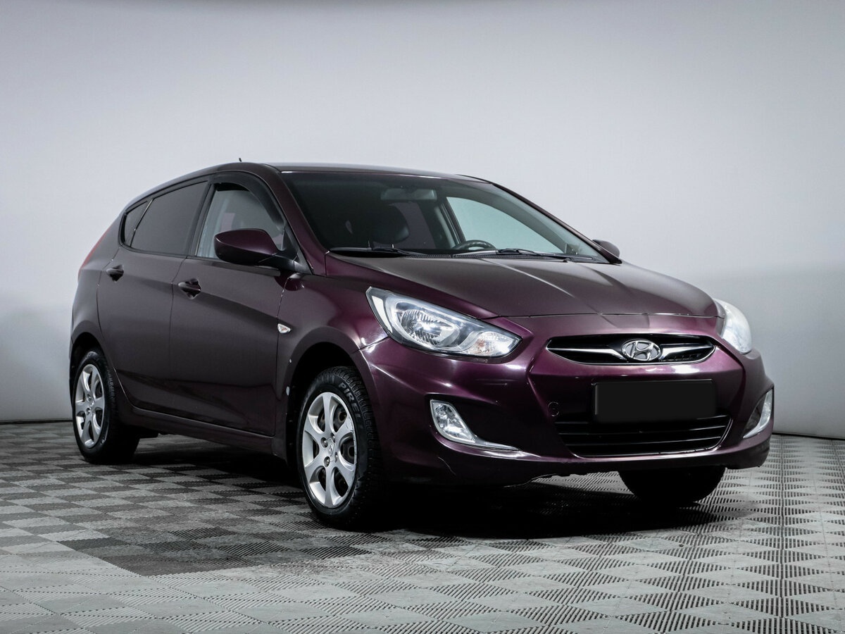 Купить Hyundai Solaris с пробегом. Фото: #2