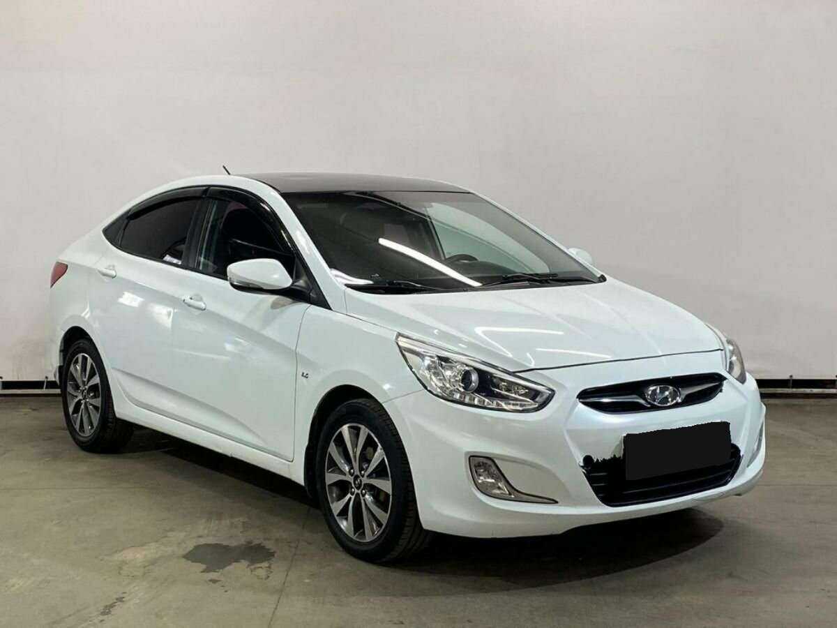 Купить Hyundai Solaris с пробегом. Фото: #2