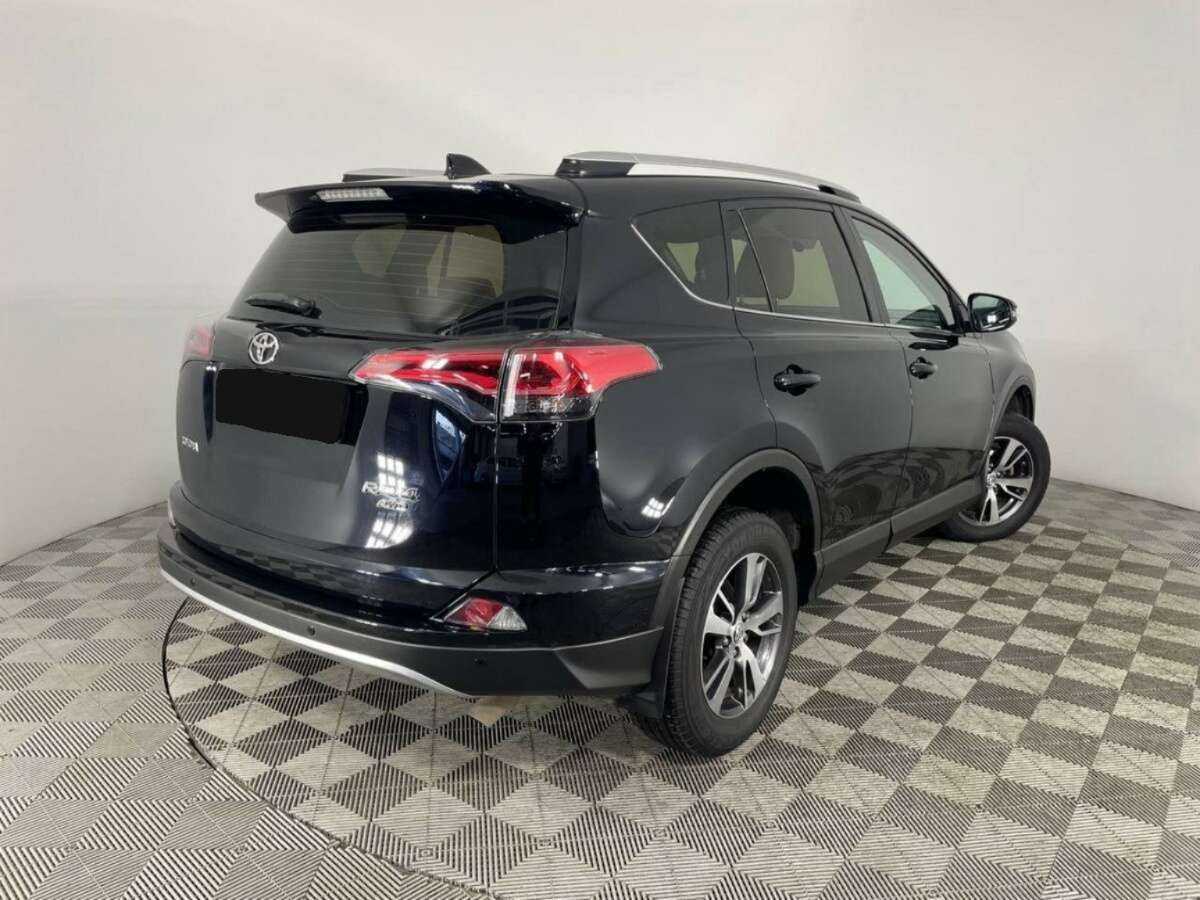 Купить Toyota RAV4 с пробегом. Фото: #5