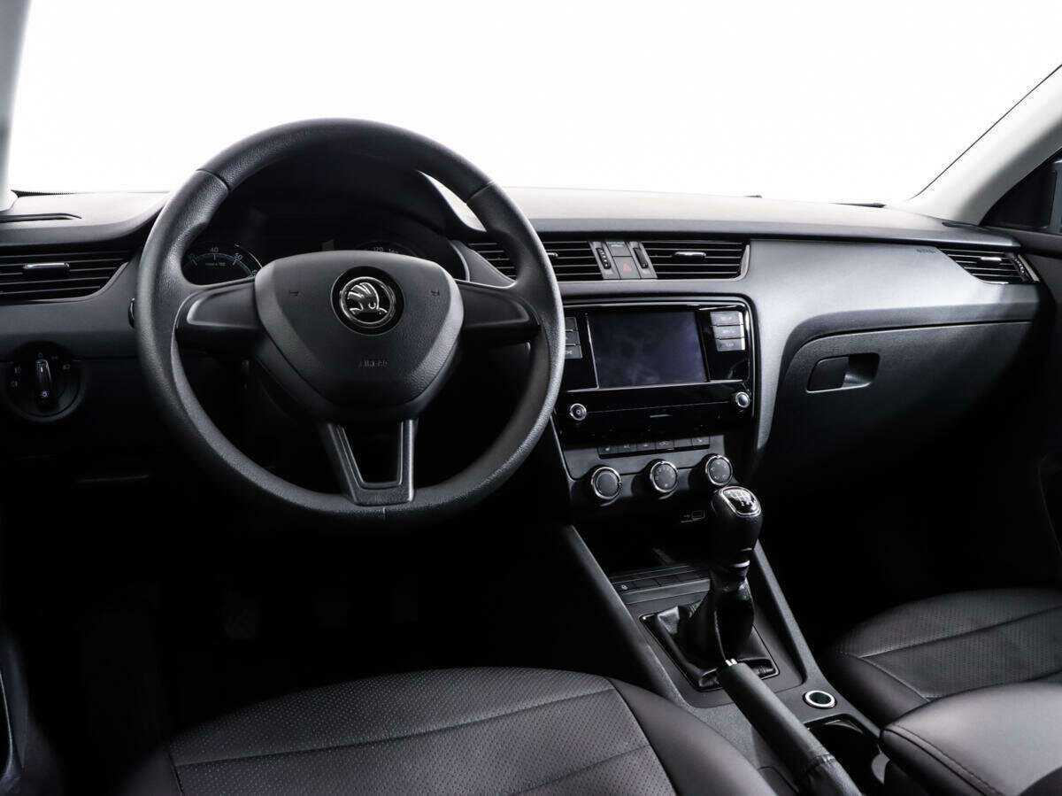 Купить Skoda Octavia с пробегом. Фото: #8