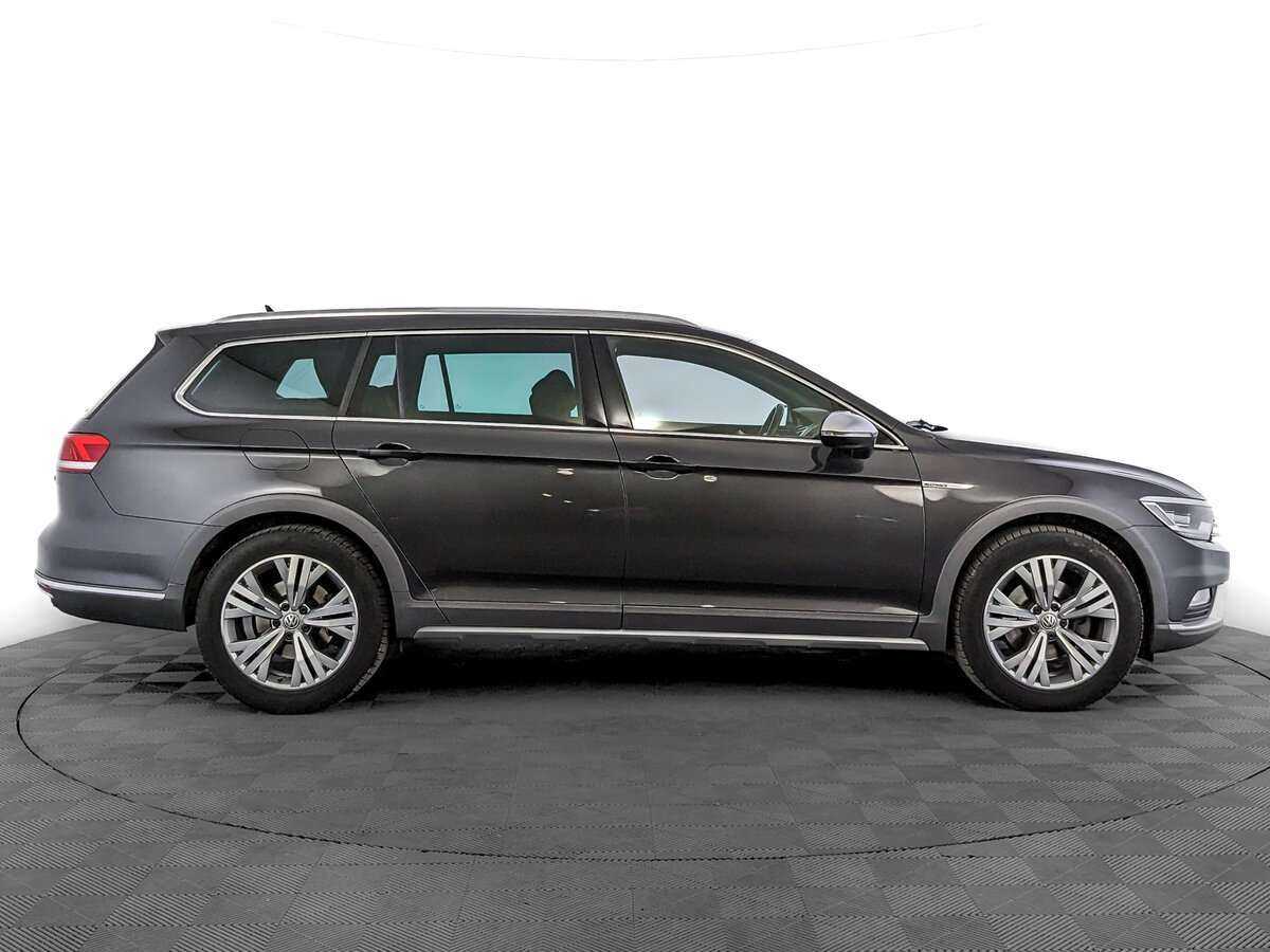 Купить Volkswagen Passat с пробегом. Фото: #3