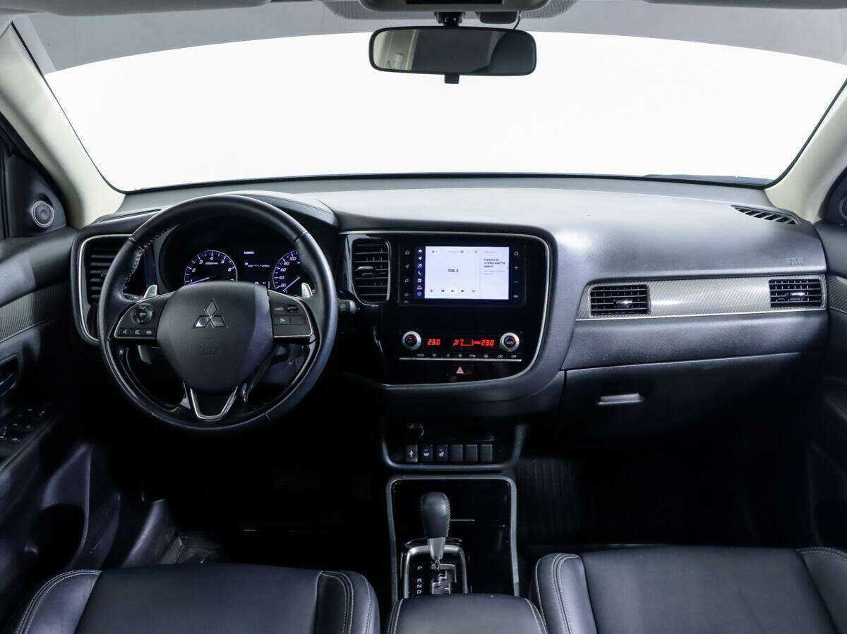 Купить Mitsubishi Outlander с пробегом. Фото: #9