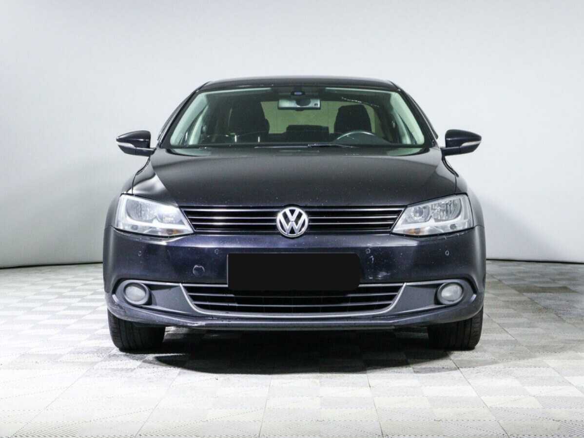 Купить Volkswagen Jetta с пробегом. Фото: #1