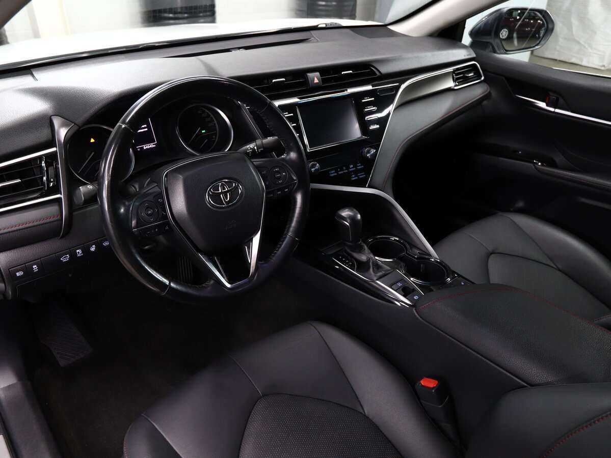 Купить Toyota Camry с пробегом. Фото: #6