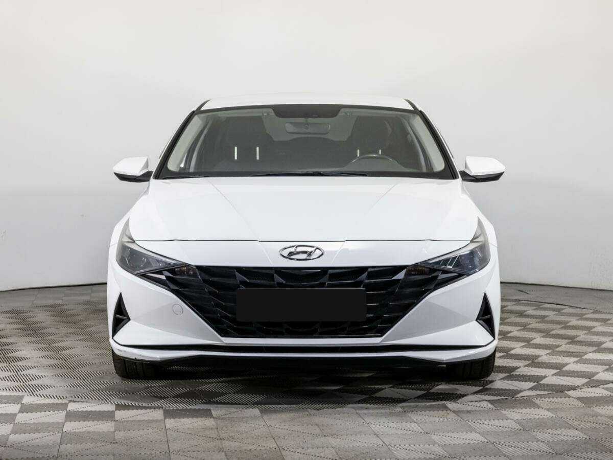 Купить Hyundai Elantra с пробегом. Фото: #1