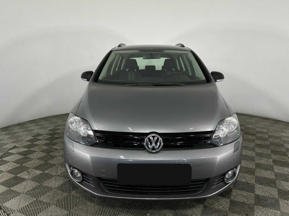 Купить Volkswagen Golf Plus с пробегом. Фото: #1