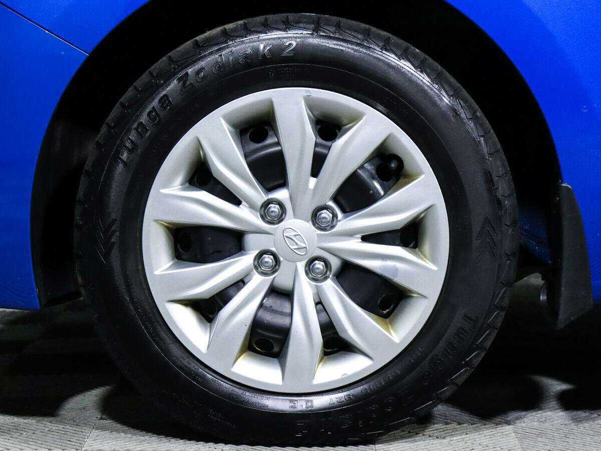 Купить Hyundai Solaris с пробегом. Фото: #15