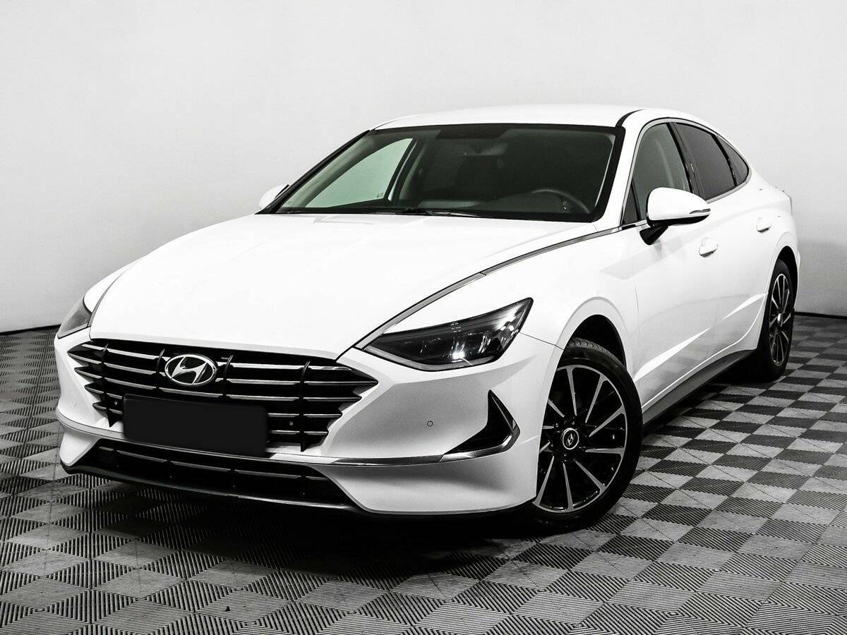 Купить Hyundai Sonata с пробегом. Посмотреть фото
