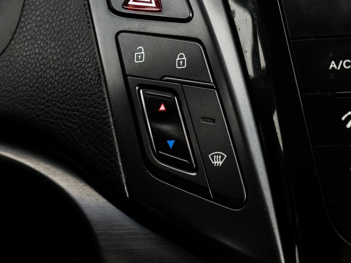 Купить Hyundai i40 с пробегом. Фото: #12