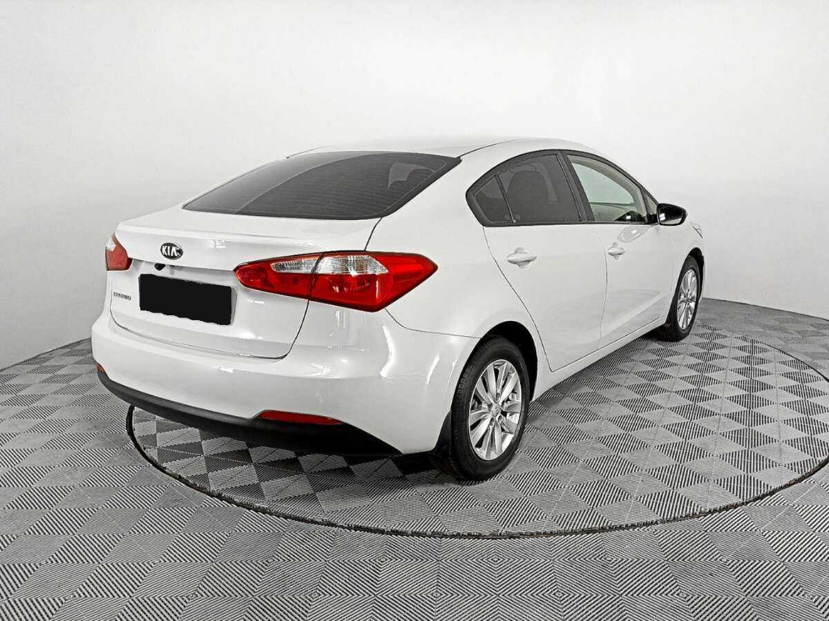 Купить Kia Cerato с пробегом. Фото: #4