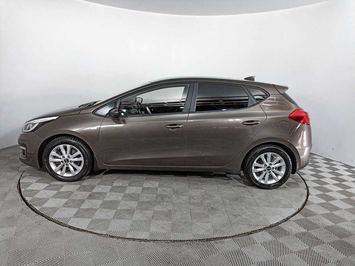 Купить Kia Ceed с пробегом. Фото: #7