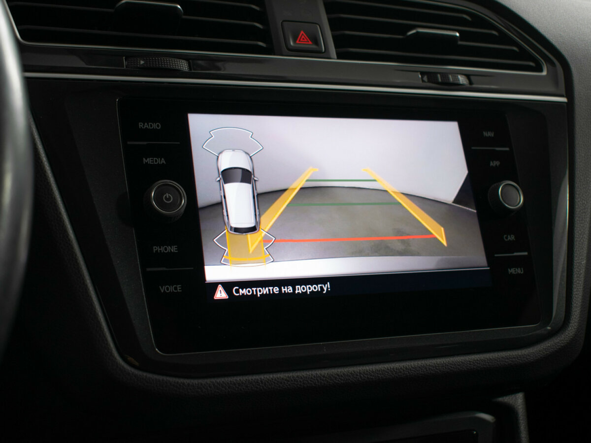 Купить Volkswagen Tiguan с пробегом. Фото: #13
